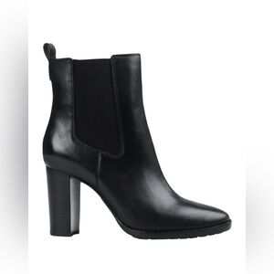 NIB Lauren Ralph Lauren Mylah Bootie